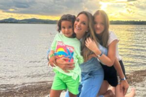 Ticiane Pinheiro mostra registros em viagem de família