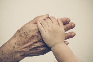 O tempo na casa dos avós é sempre incrível!