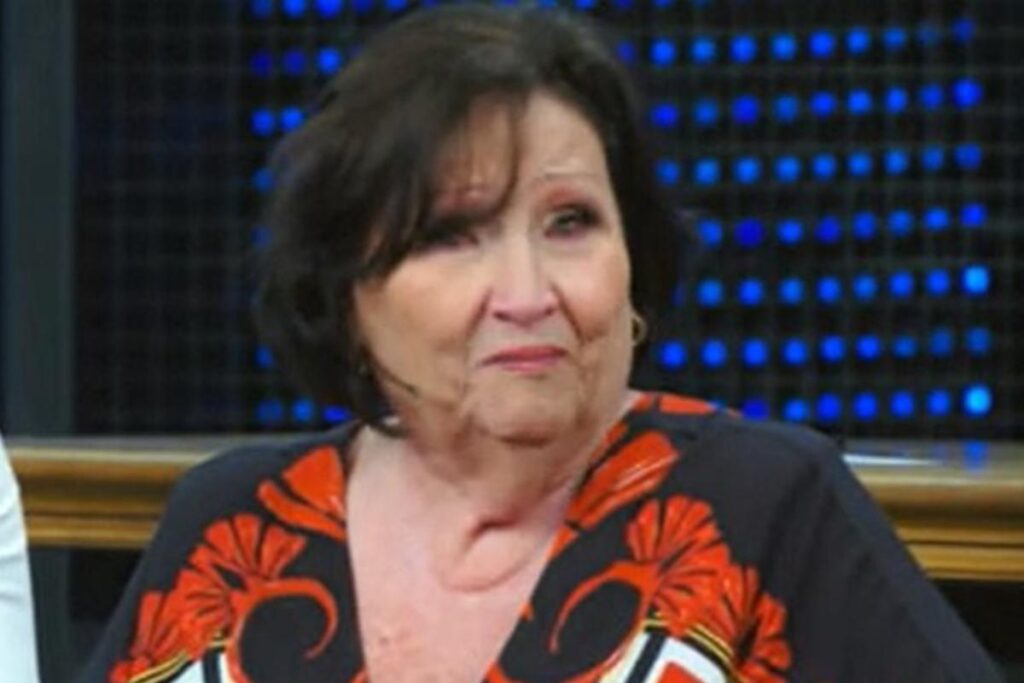 Mãe de Paulo Gustavo se emociona ao falar da importância do Domingão do Hulk em sua vida após a perda do filho