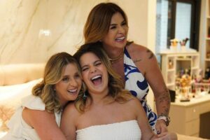 Viih Tube mostra barriga na reta final da gravidez ao celebrar primeiro Dia da Mulher como mãe