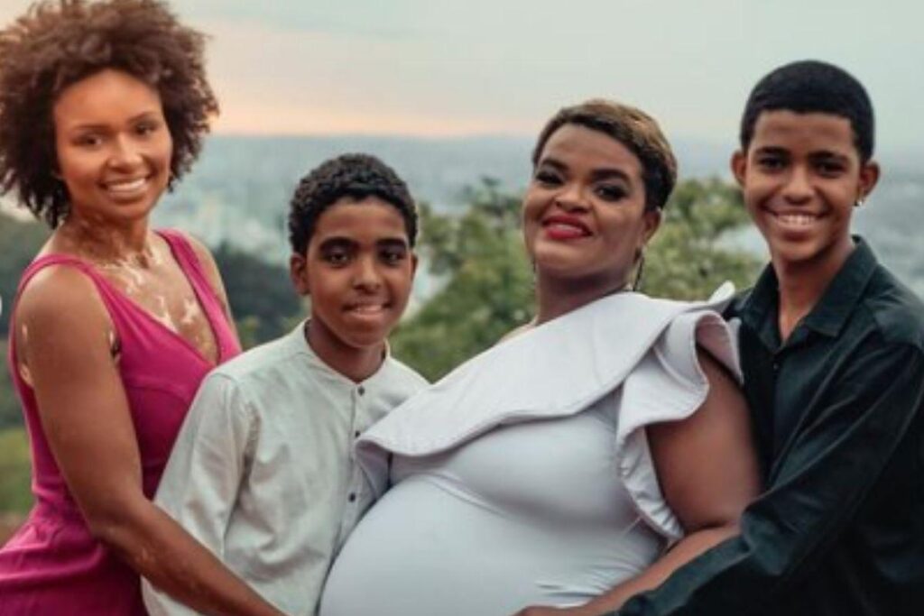 Mãe de Nátalia Deodato dá à luz a quarta filha