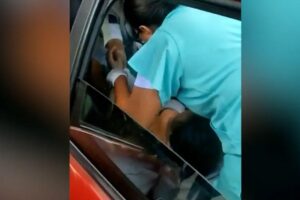 Bebê nasce dentro de carro de aplicativo