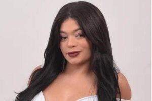 Influencer grávida cai em cima de vidro no banheiro e se desespera: “Senti tanta dor na hora”