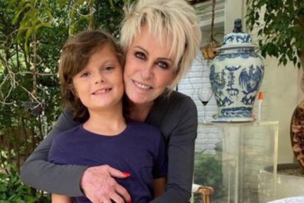 Ana Maria Braga dança hit Lovezinho e brinca: “Não posso envergonhar meu neto”