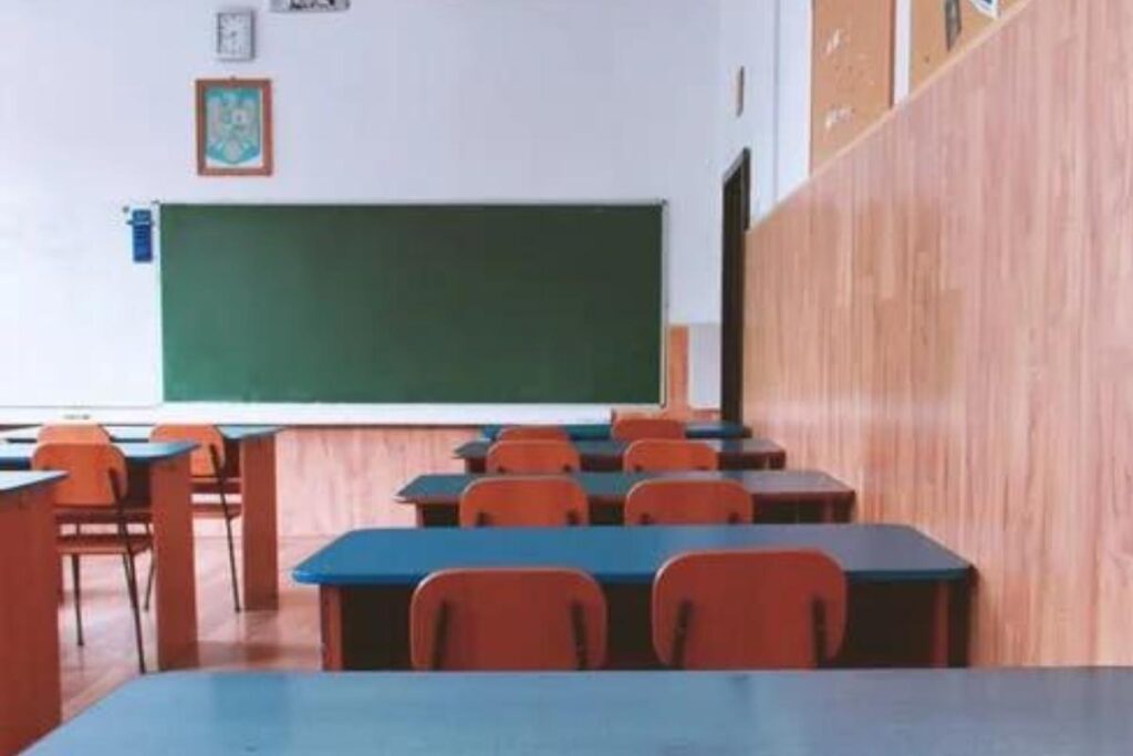 Escola norte-americana instala sistema de segurança à prova de balas para proteger alunos de atiradores