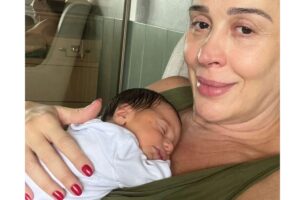 Post feito pela atriz nas redes sociais