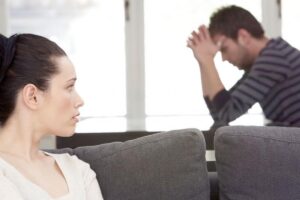 O filho gritou com a mãe