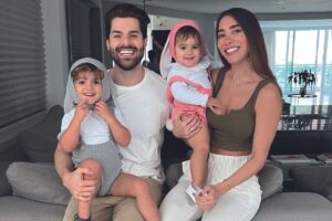 Romana Novais posta fotos de viagens com Alok