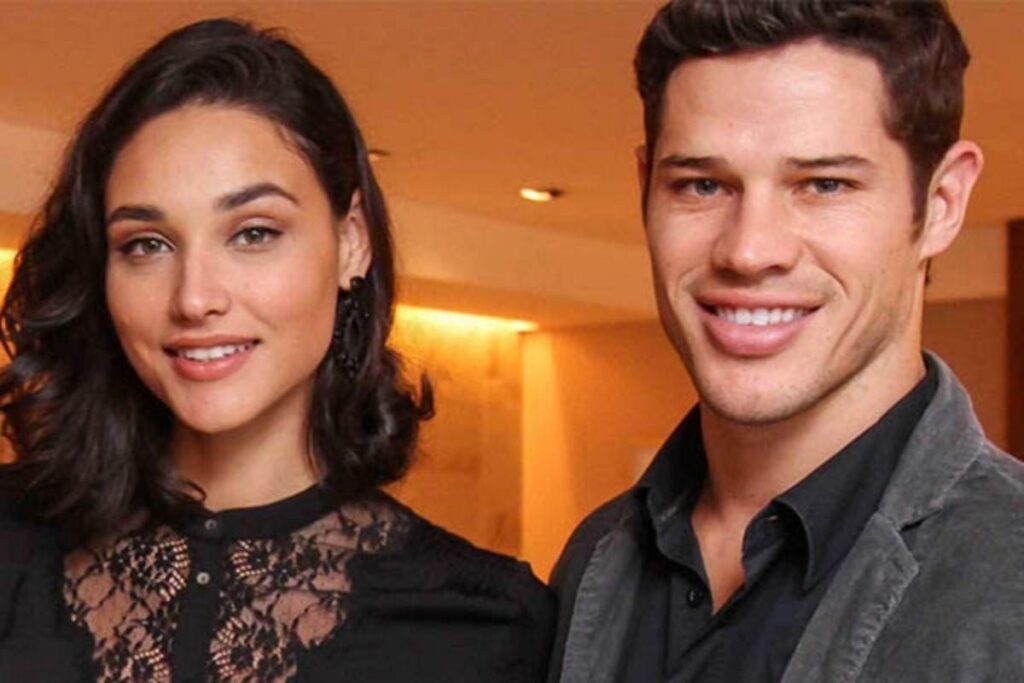 José Loreto e Débora Nascimento com a filha