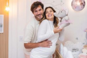 Eliezer diz que já pensa em aumentar família com Viih Tube ao comemorar nova conquista