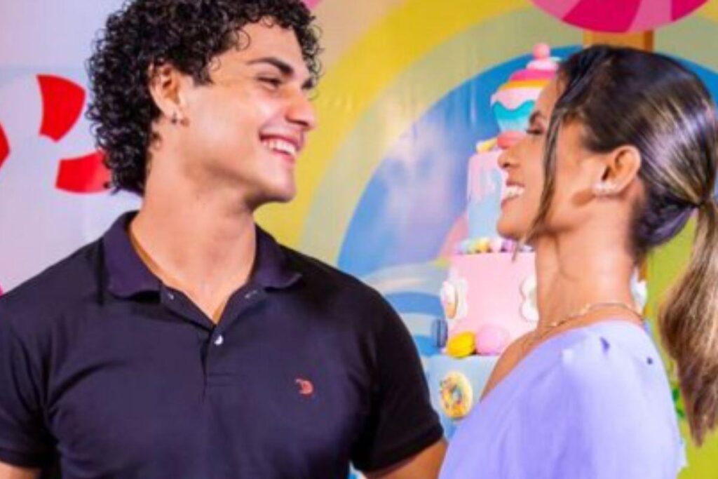 O influenciador morreu após reação alérgica de camarão