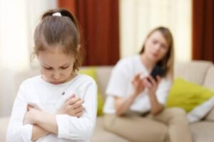 Projeto que cria Lei dos Direitos da Mãe Solo é aprovada no Senado