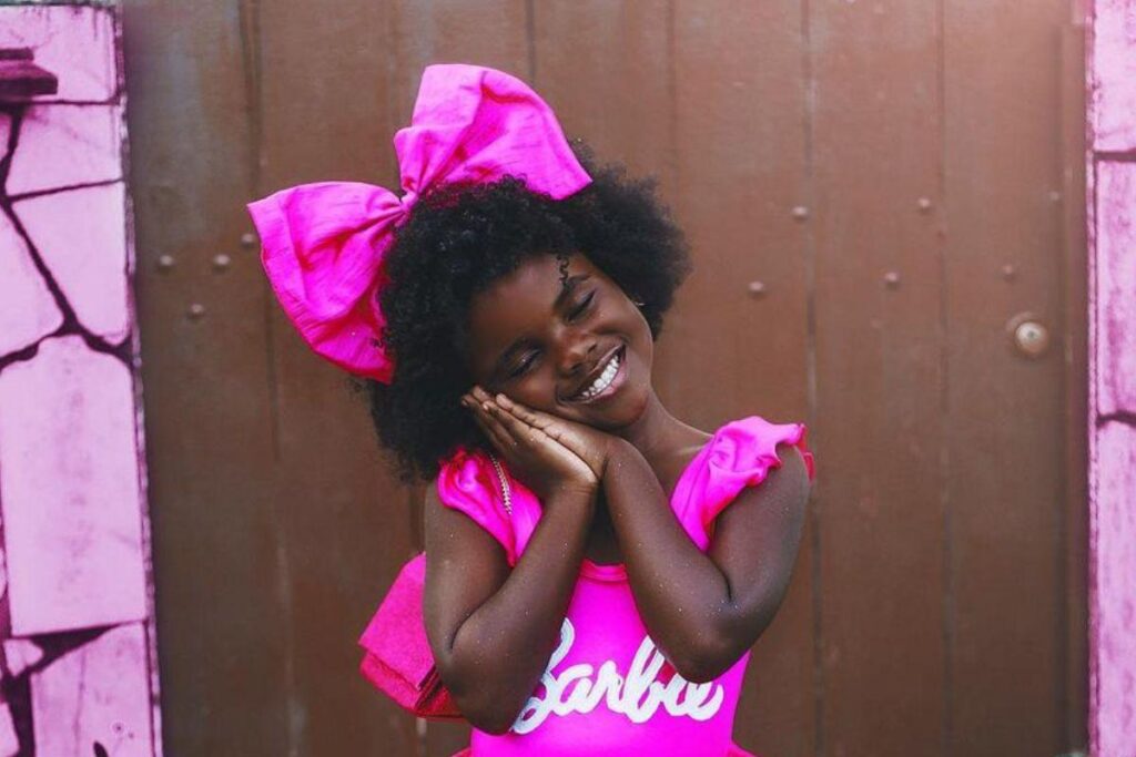 Luyza fez o ensaio de fotos para mostrar uma “Barbie diferente”!