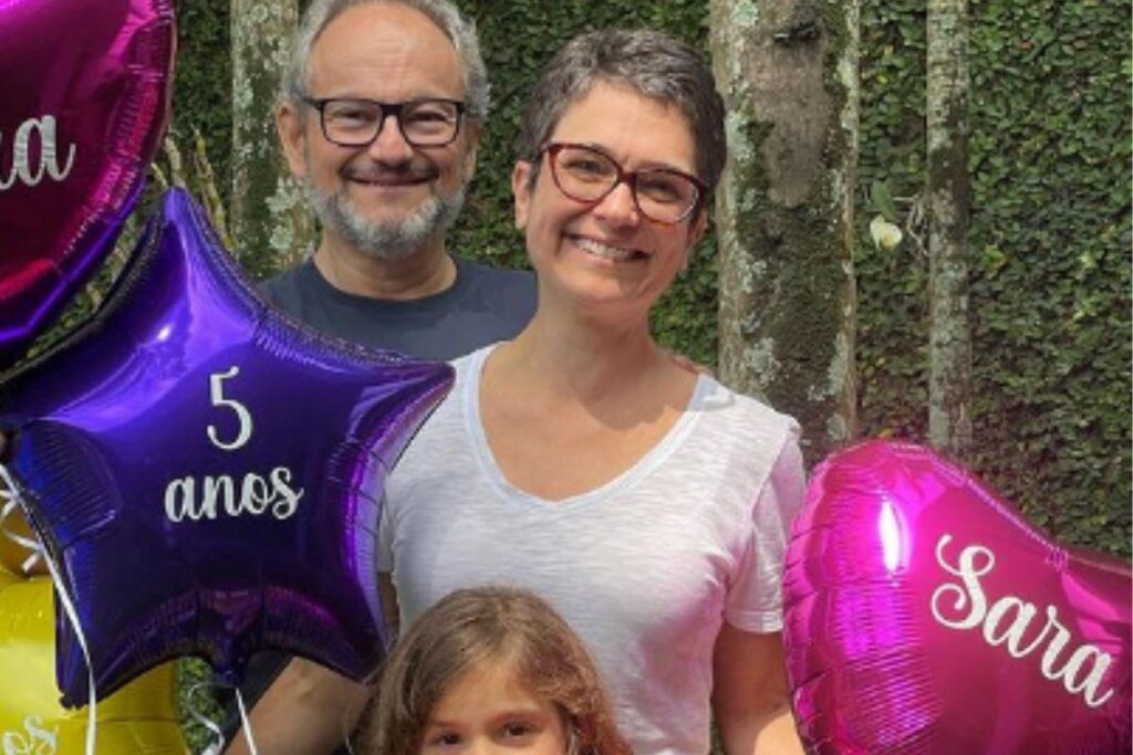 Sandra Annenberg e Ernesto Paglia com a filha Elisa