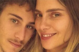 Carolina Dieckmann prestou homenagem para Davi, filho mais velho, que completa 24 anos de idade