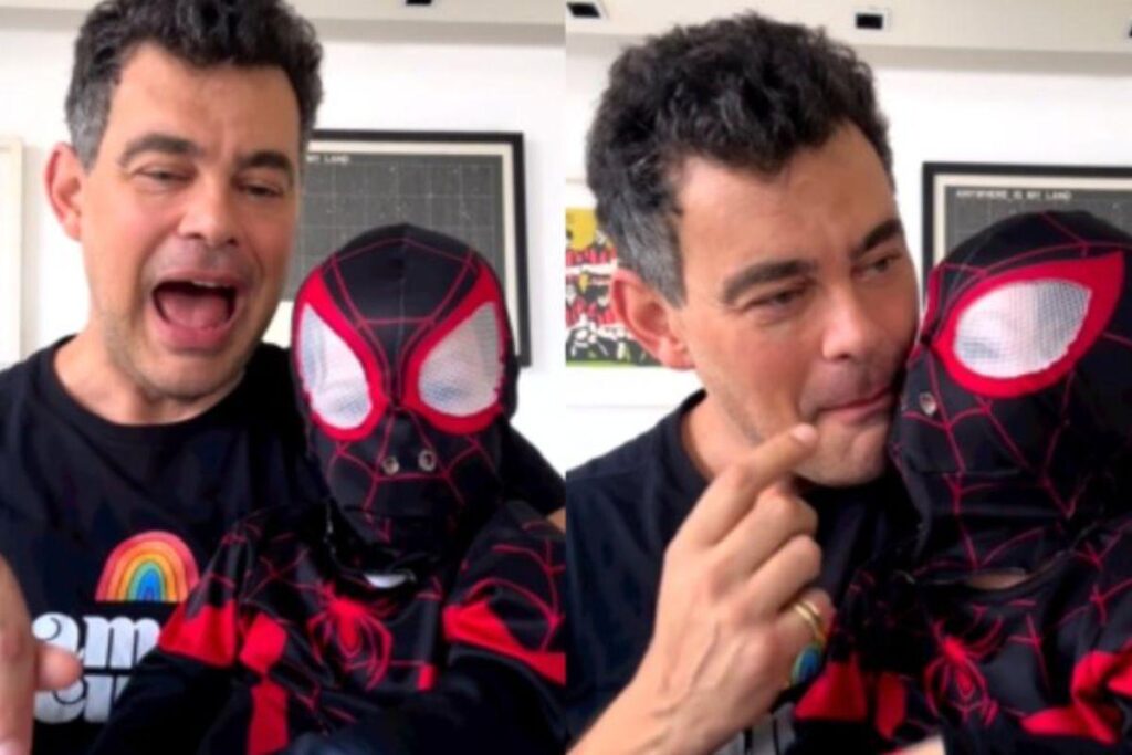 Carmo ao lado do filho