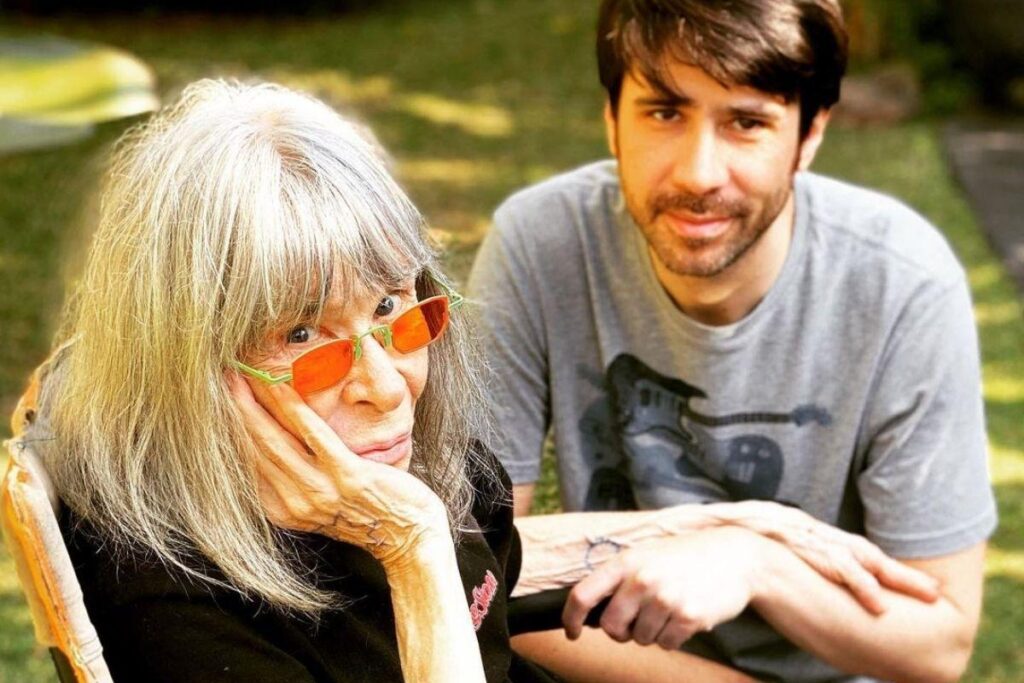 Rita Lee e Roberto de Carvalho escreveram homenagens ao segundo filho em publicações no Instagram