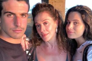 Claudia Raia mostrou momentos do batizado de Luca, terceiro filho