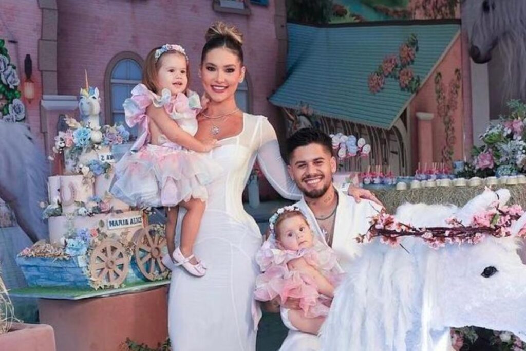 Pônei que levava filha de Virginia Fonseca rouba cena ao fazer cocô durante a festa infantil