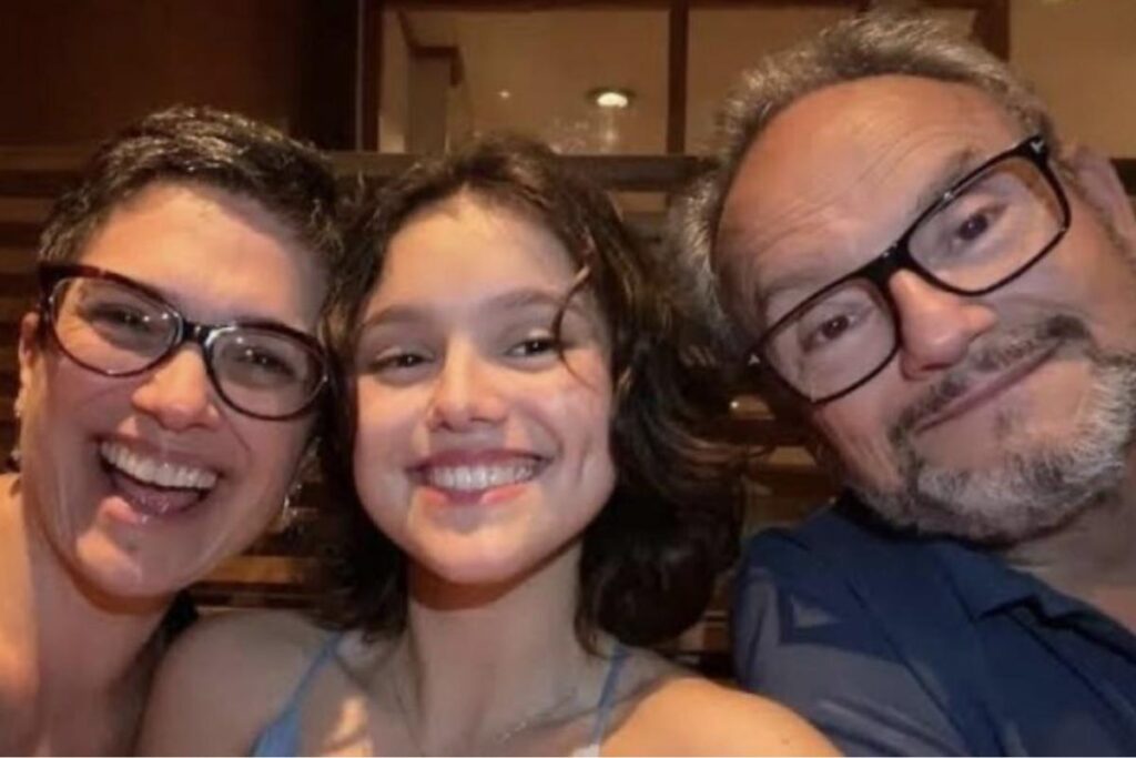 Filha de Sandra Annenberg e Ernesto Paglia apaga vídeo falando do sotaque paulistano após sofrer ataques