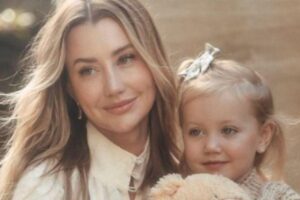 Ana Paula Siebert com a filha