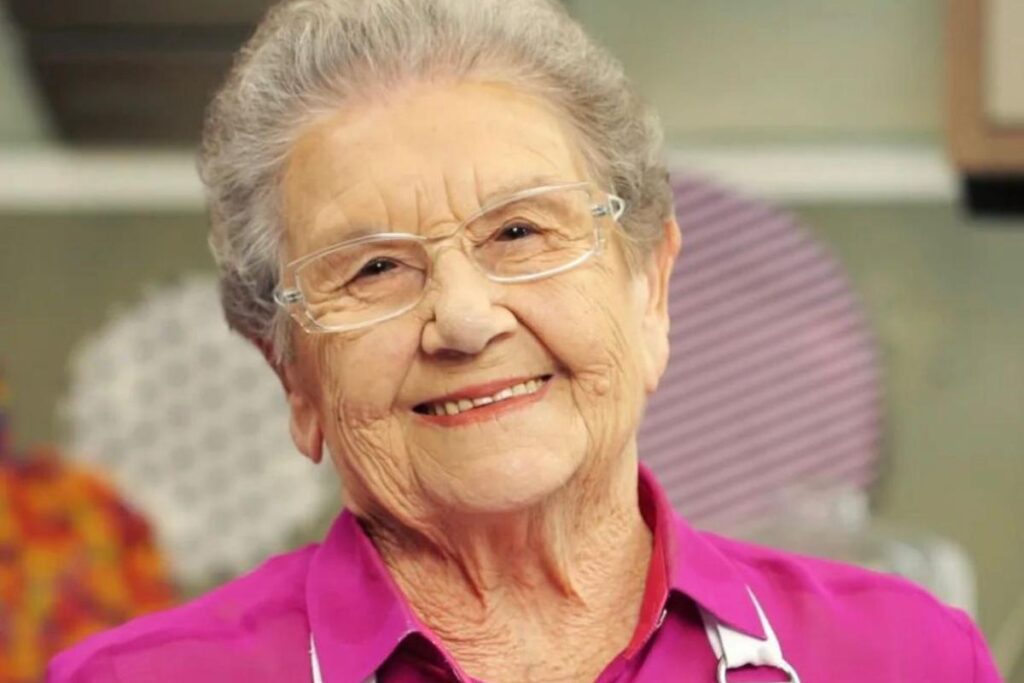 Palmirinha foi vendida pela mãe e sofreu violência doméstica por mais de 25 anos antes do sucesso na TV