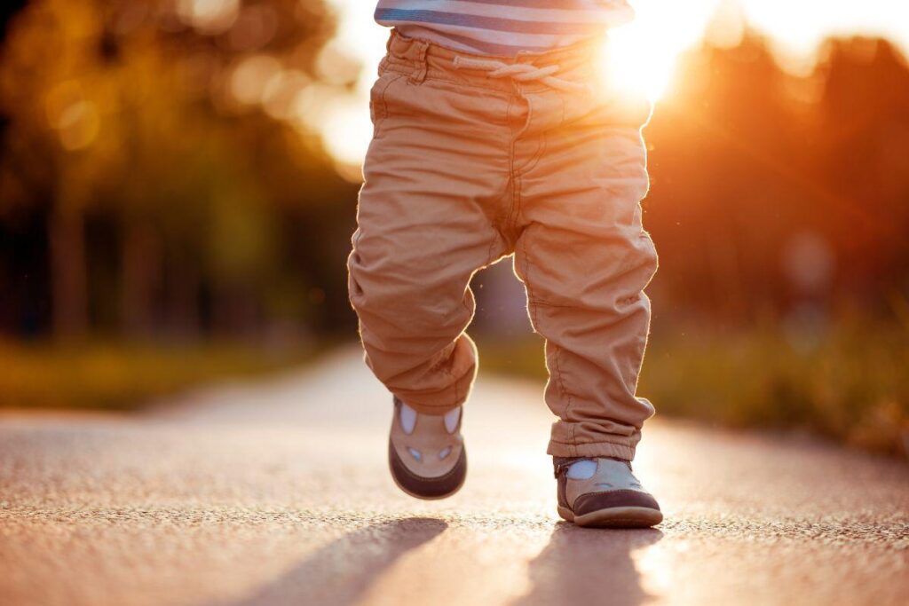 Estar em contato com a natureza ajuda o desenvolvimento das crianças