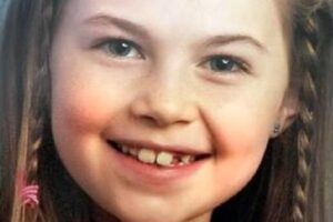 Kayla Unbehaun aos 9 anos de idade e aos 15