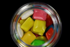 O menino engoliu mais de 40 chicletes