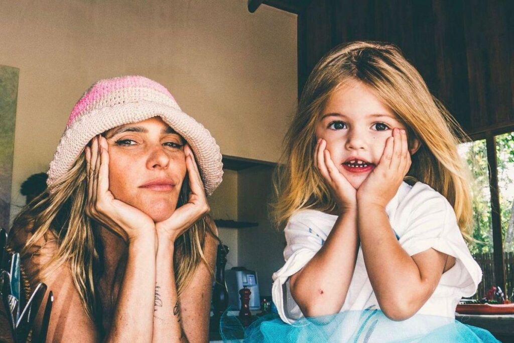 Fernanda Lima com a filha