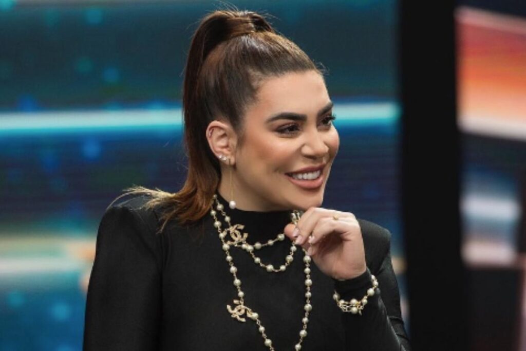 Naiara Azevedo para show para brigar com pais que estavam jogando filhos no palco: “Irresponsabilidade”