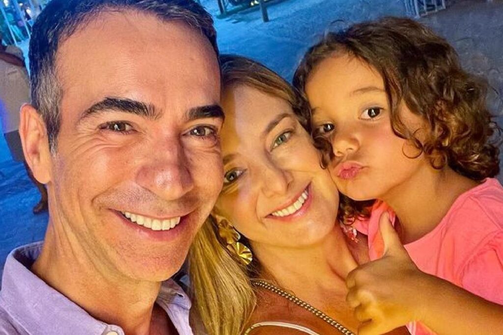 Manuella em sua primeira vez no trabalho do pai