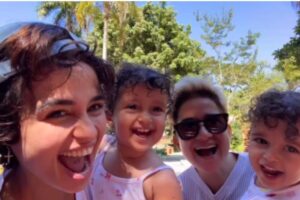 Nanda Costa e Lan Lanh com as filhas gêmeas