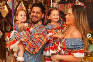 A festa contou com uma decoração luxuosa