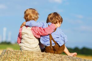 Escolher a roupa da festa junina pode se tornar um momento muito divertido para as crianças!