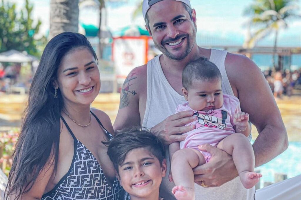 Simone Mendes fala sobre infância difícil e reflete sobre criação dos filhos: “Doeu”