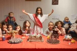 A menina escolheu um tema diferente para seu aniversário