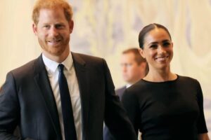O casal falou sobre o aborto espontâneo de Meghan no novo episódio