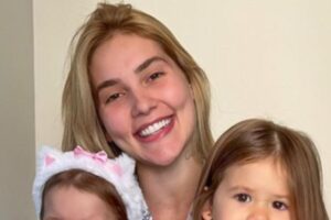 Virginia e as filhas, Maria Alice e Maria Flor