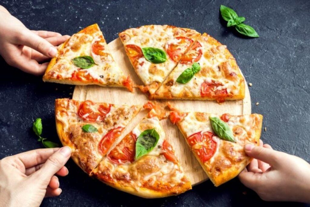 O Dia da Pizza é comemorado no dia 10 de julho e é uma ótima oportunidade de celebrar em família