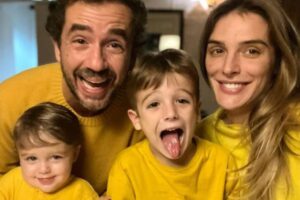 Felipe Andreoli e Rafa Brites tem 2 filhos