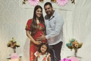 Mãe descobre que está grávida de sêxtuplos