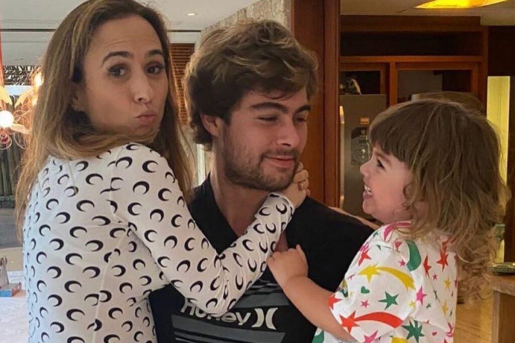 Tata Werneck impressiona ao mostrar a família pronta para casamento