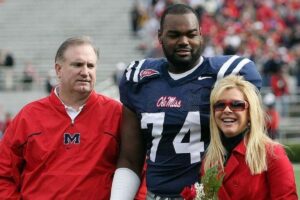 Michael Oher teve sua história contada no filme “Um sonho possível”, estrelado por Sandra Bullock