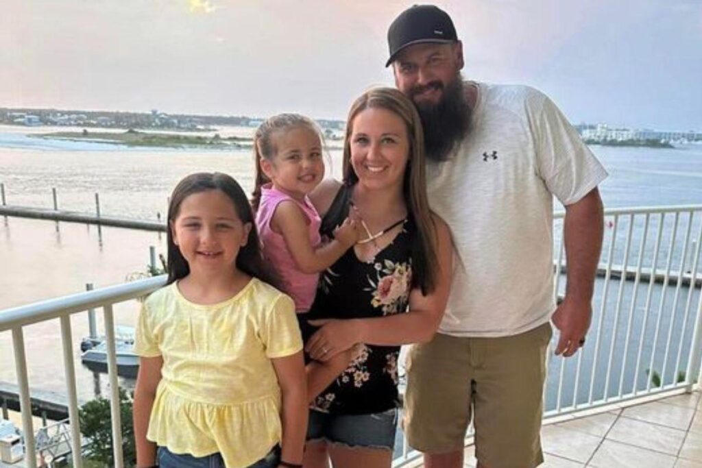 Ashley Summers tinha 35 anos e era mãe de duas meninas