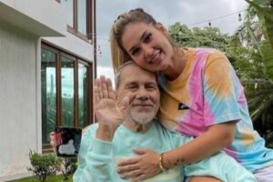 Virginia Fonseca com o pai e o marido