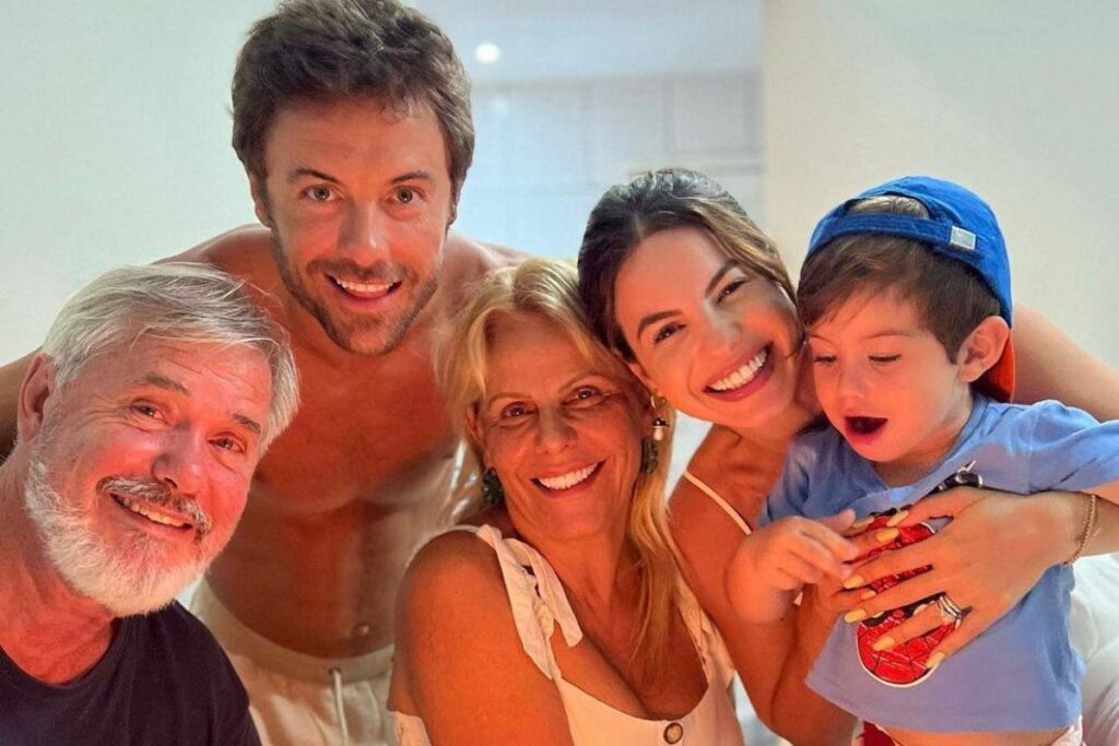 Kayky Brito quase perdeu os pais em acidente há um mês