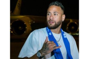 Neymar deixou um comentário pela primeira vez após a identidade da suposta amante ser revelada