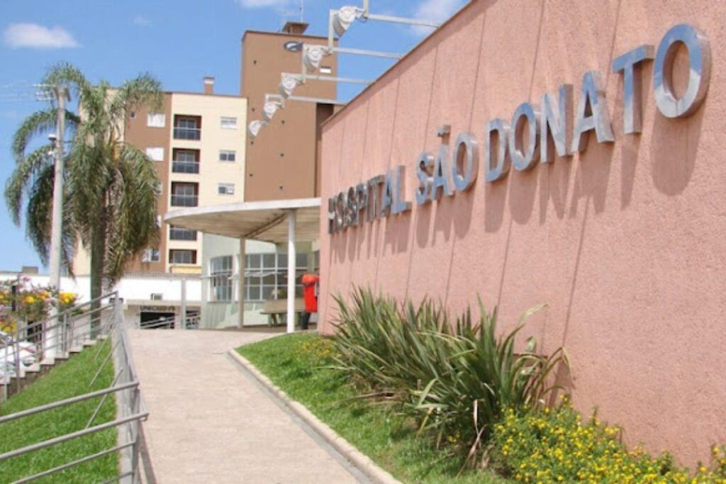 A equipe médica tentou ressuscitar a criança, porém não houve sucesso