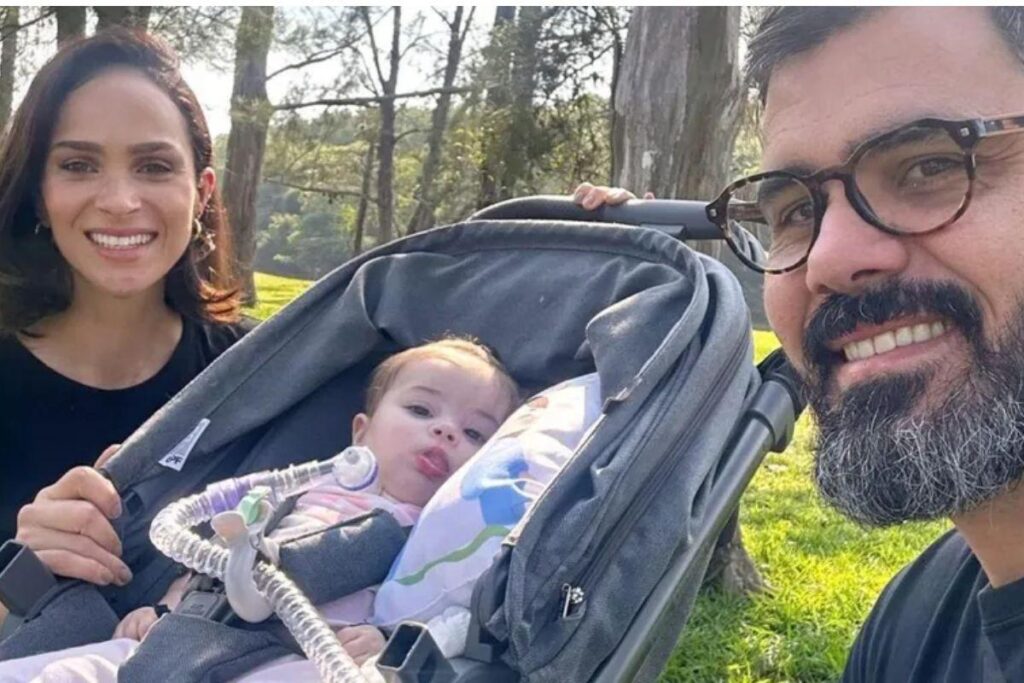 Letícia Cazarré atualiza estado de saúde da filha